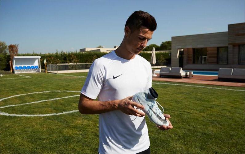 多特蒙德有意签c罗,多特蒙德引援c罗