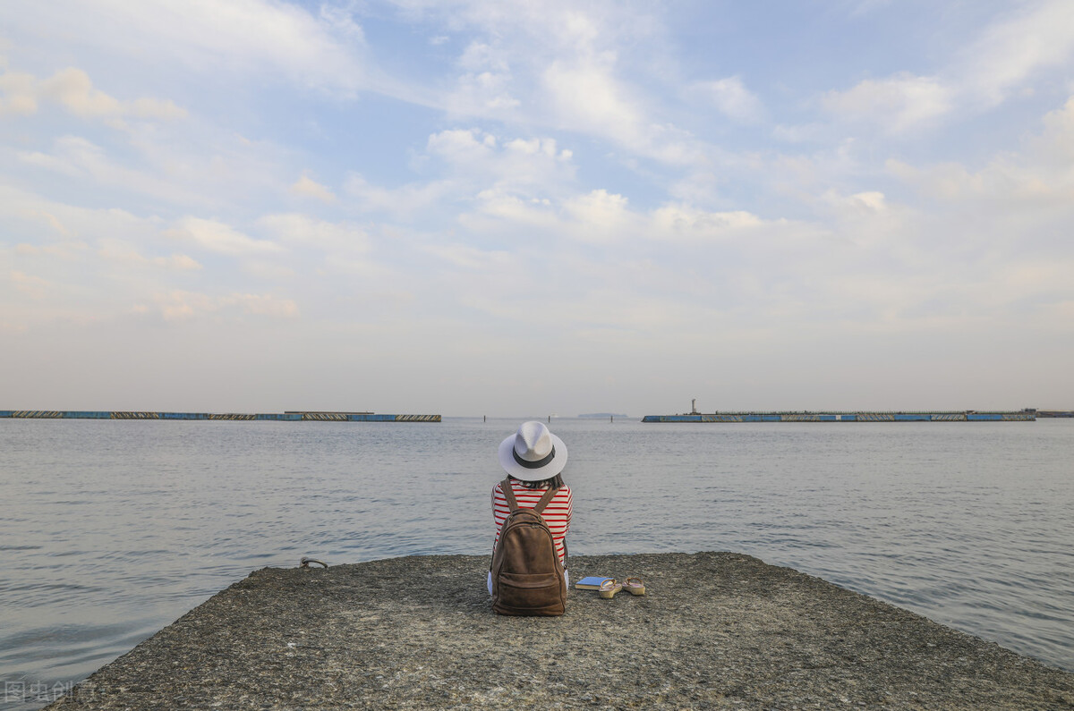 到底谁爱了谁男声,到底是谁会爱我