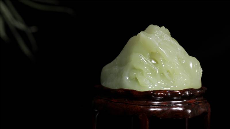 白玉值钱还是黑玉值钱,白玉黄玉价格是多少钱