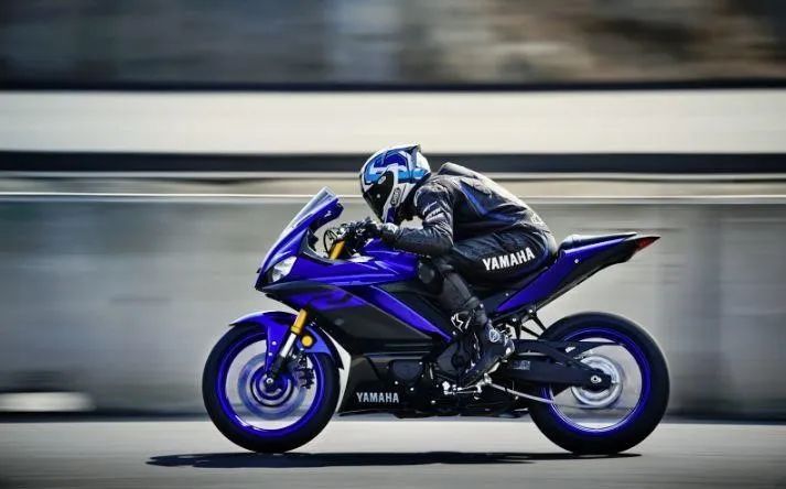 雅马哈yzf-r25测评老款,雅马哈推荐yzf-r6