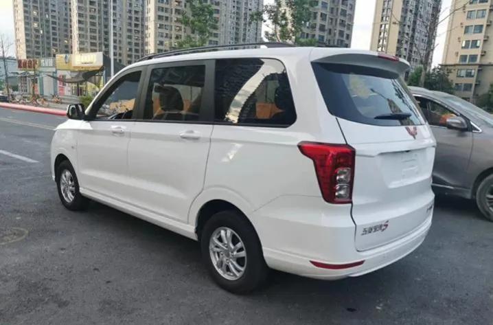 五菱宏光s怎样可以合法拉货,五菱宏光代步神器