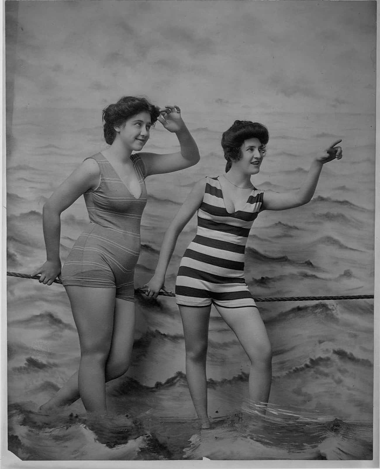 20世纪泳衣老照片,泳衣变化老照片