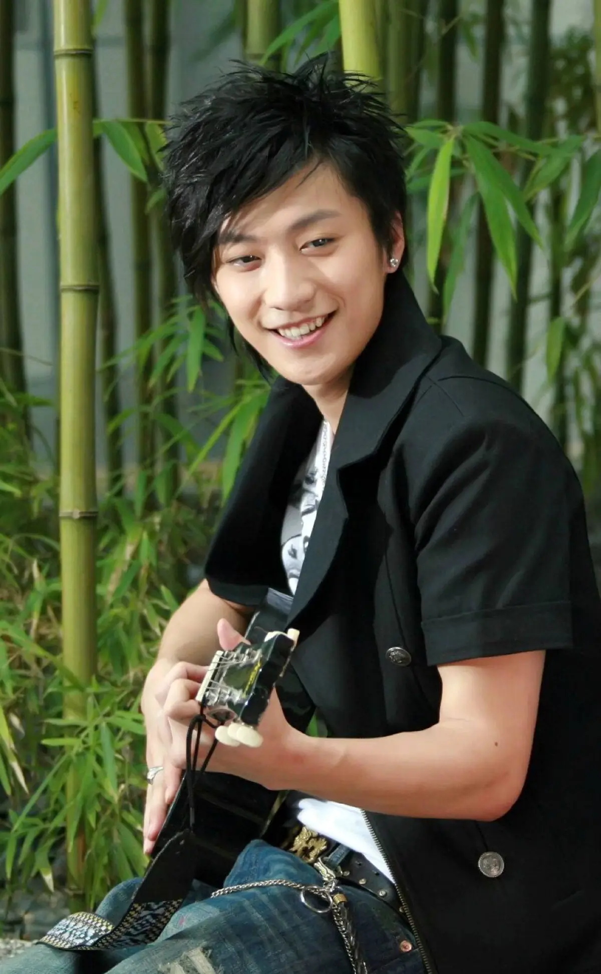 陈乔恩艾伦悼念乔任梁,乔任梁去世三周年陈乔恩探望