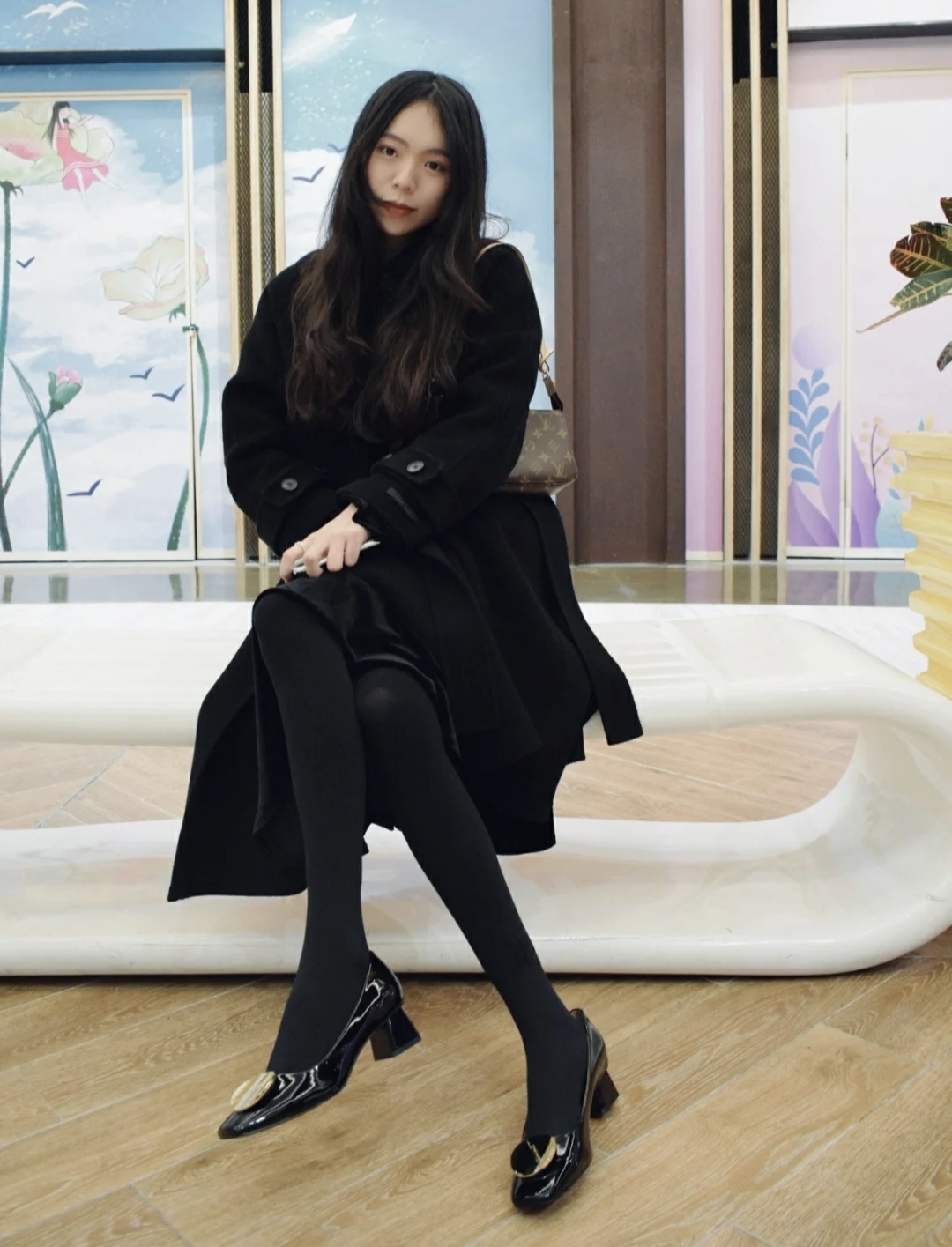 法国女人喜欢穿灰绿色的衣服,法国女人穿浴袍