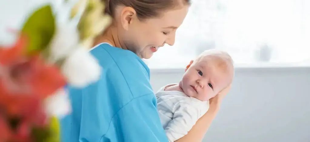 剖宫产的妈妈就一定奶少吗？