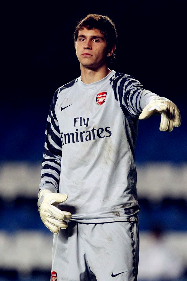 阿根廷门将马丁内斯个人介绍,阿根廷门将马丁内斯个人简介