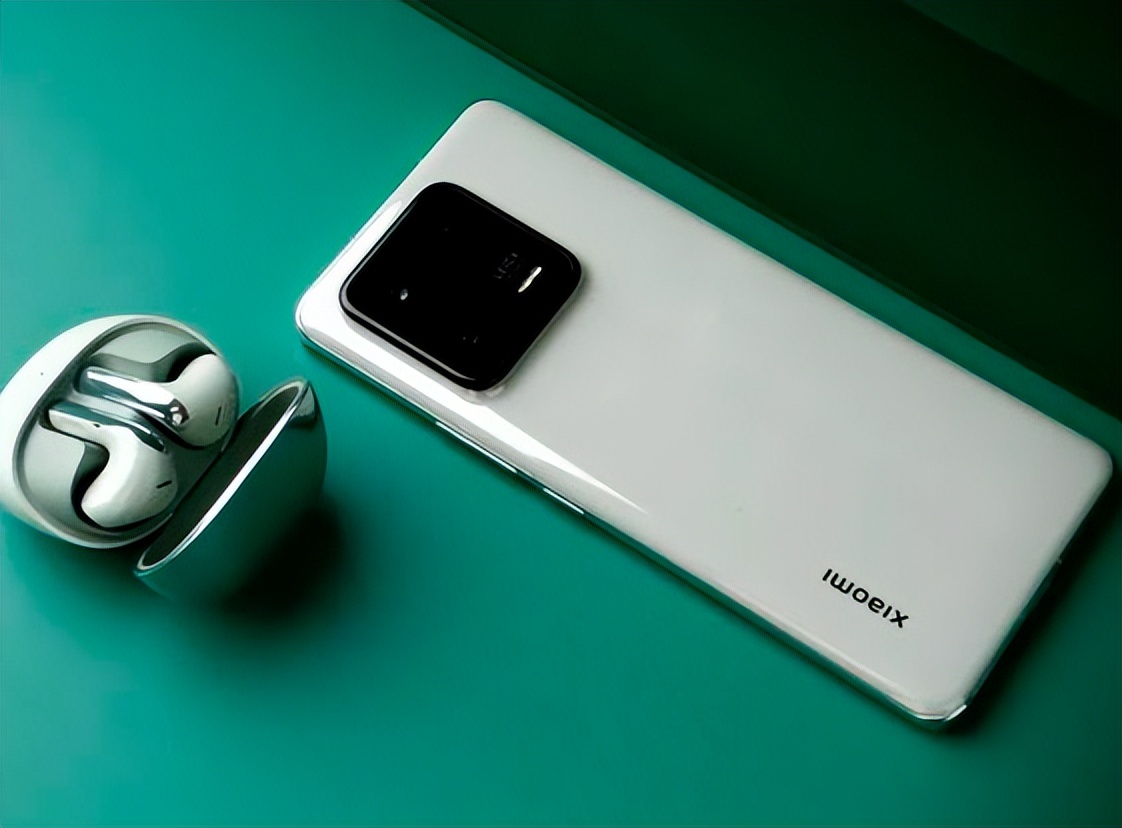 vivo手机和小米手机哪个排第一,小米和vivo哪款手机性价比高一些