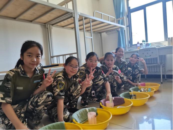 儿童军营体验营,儿童体验军营夏令营