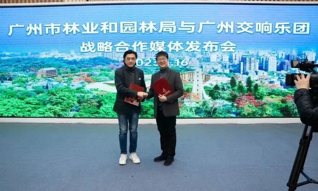 候机时光新体验！广州交响乐团“非凡大提琴”快闪白云机场T2