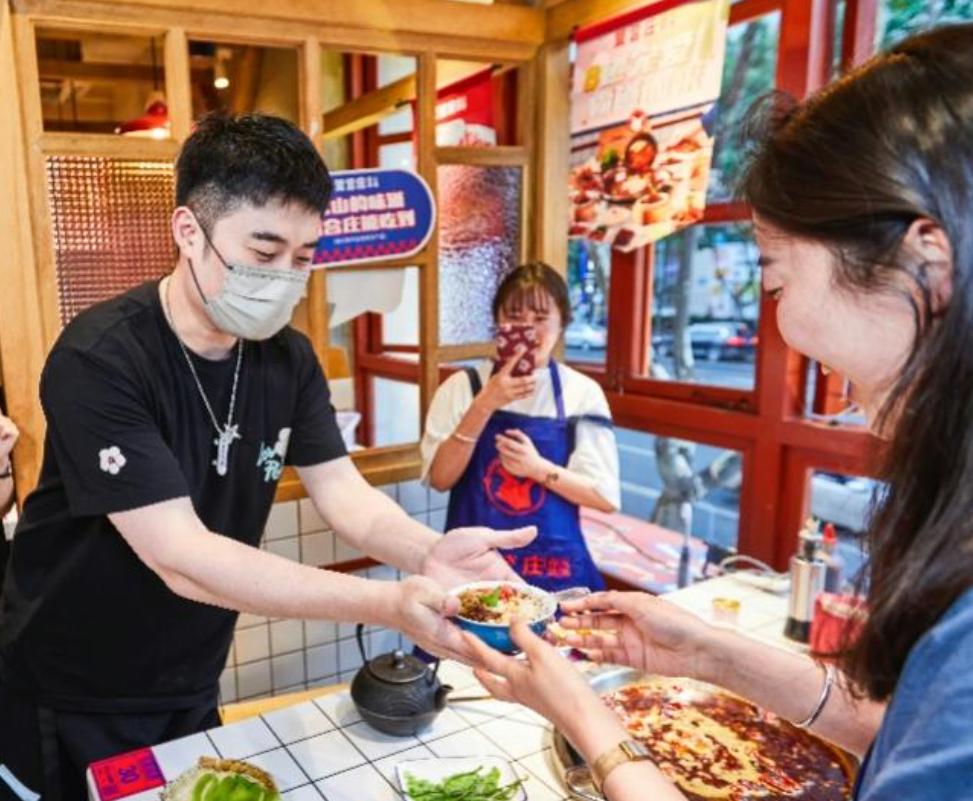 明星代言餐饮品牌出现问题的原因,明星餐饮加盟品牌大全