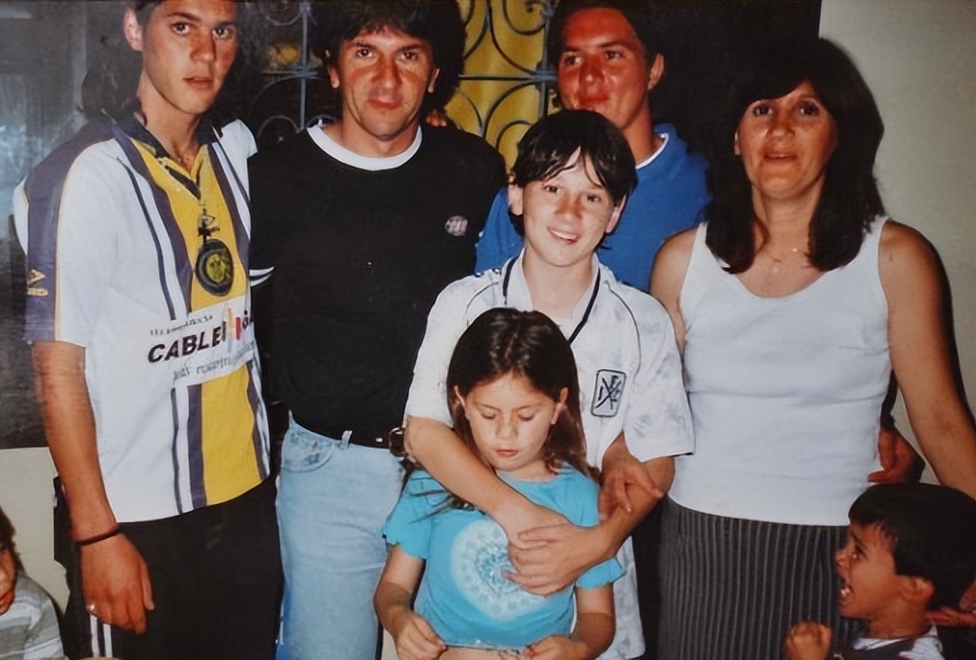 小个子阿根廷为何能拿世界杯冠军,球王梅西有没有拿过美洲的奖杯