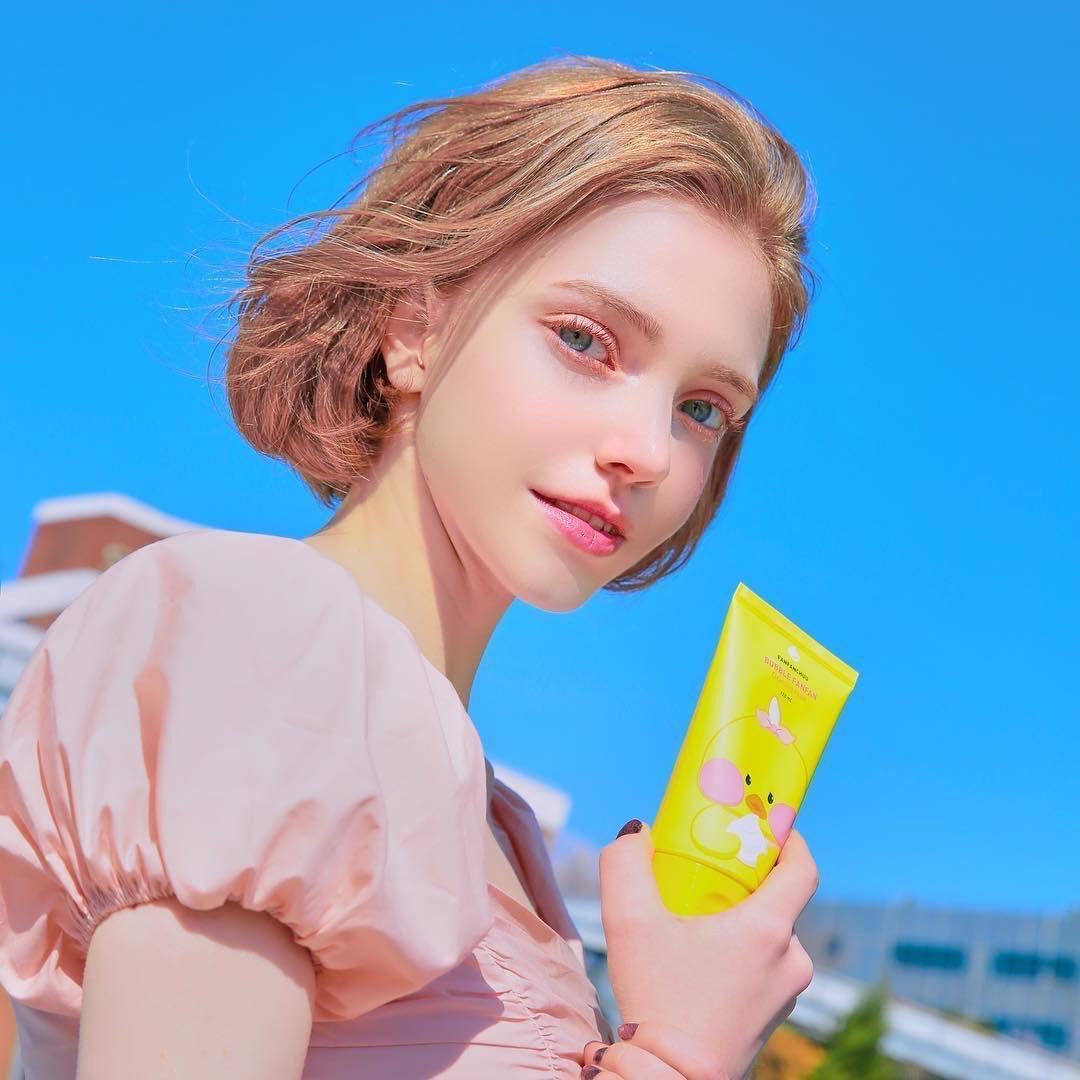 21岁德国模特凭“精灵美貌”火遍亚洲，却突然失踪？牵出黑暗内幕