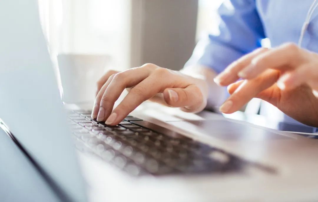 钉钉一夜之间升级了吗,钉钉改版了吗怎么和以前不一样了