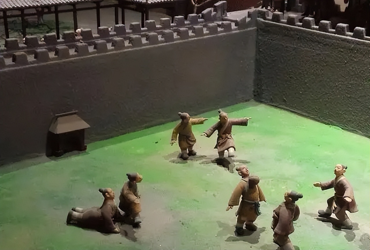 早期的蹴鞠足球历史,蹴鞠是现代哪项运动的起源