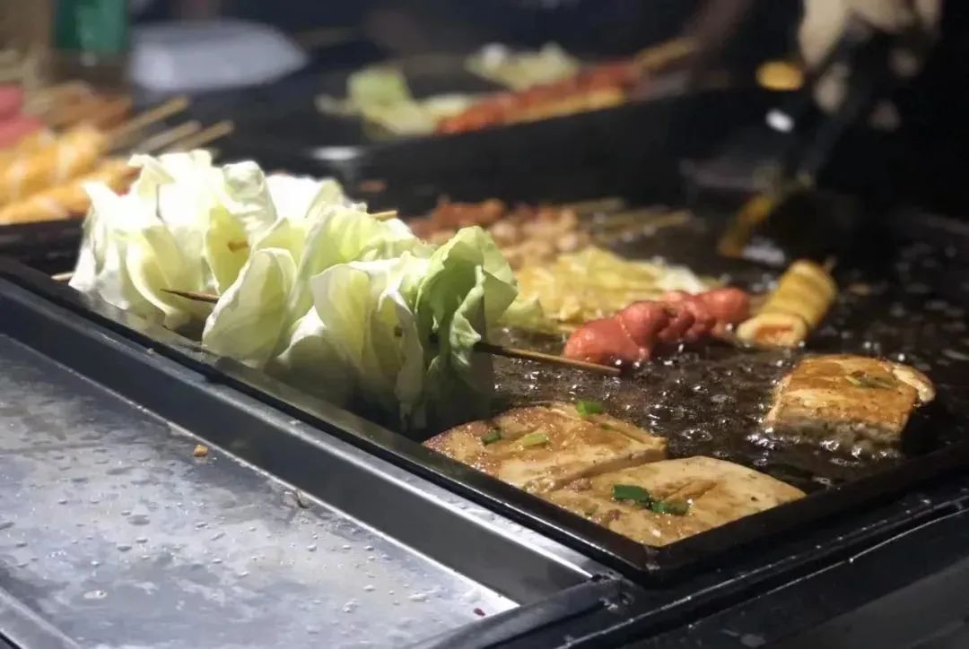 释放地摊经济活力的提案,深圳放开地摊经济会有多少人摆摊