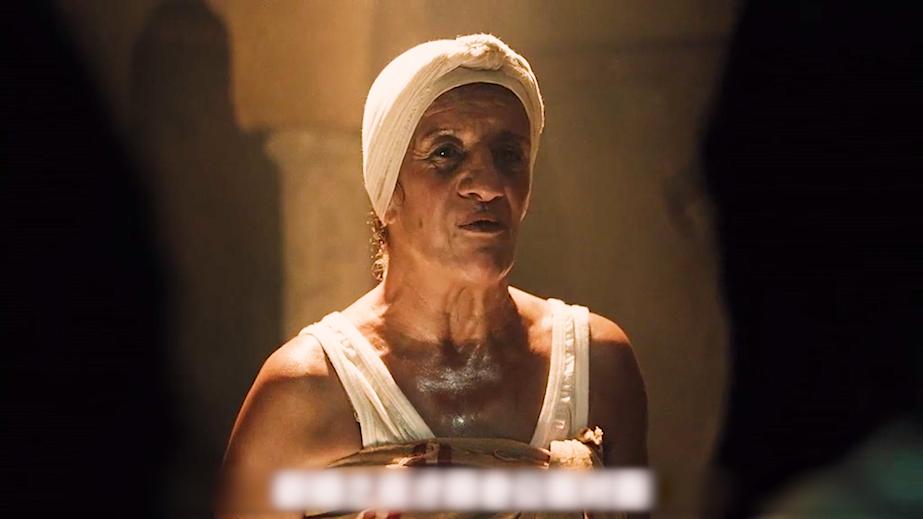 揭露印度女性悲惨的电影，孕妇上山挑水男人在家玩乐，越看越揪心