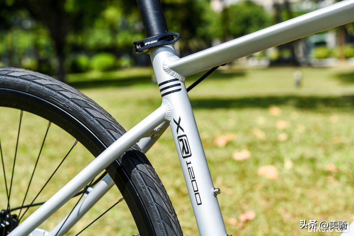 19款三阳火凤凰fnx150评测,19款三阳火凤凰fnx150测评