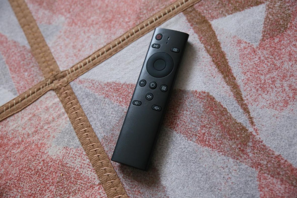 是显示器更是电视机，深度评测元创师icustom28H24k智慧显示器