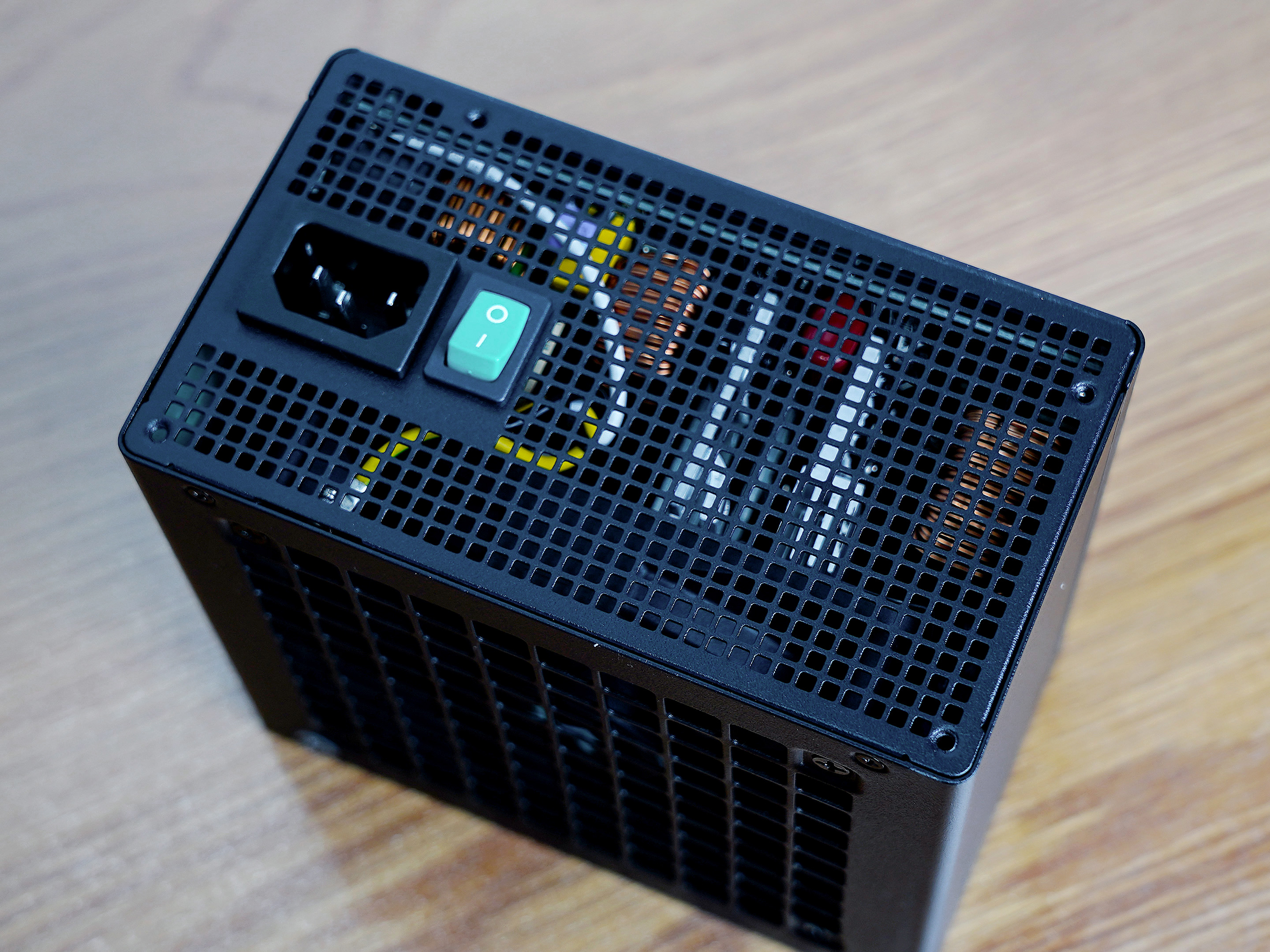 非K酷睿超频才最有性价比!双11送一套反光污染的主机方案