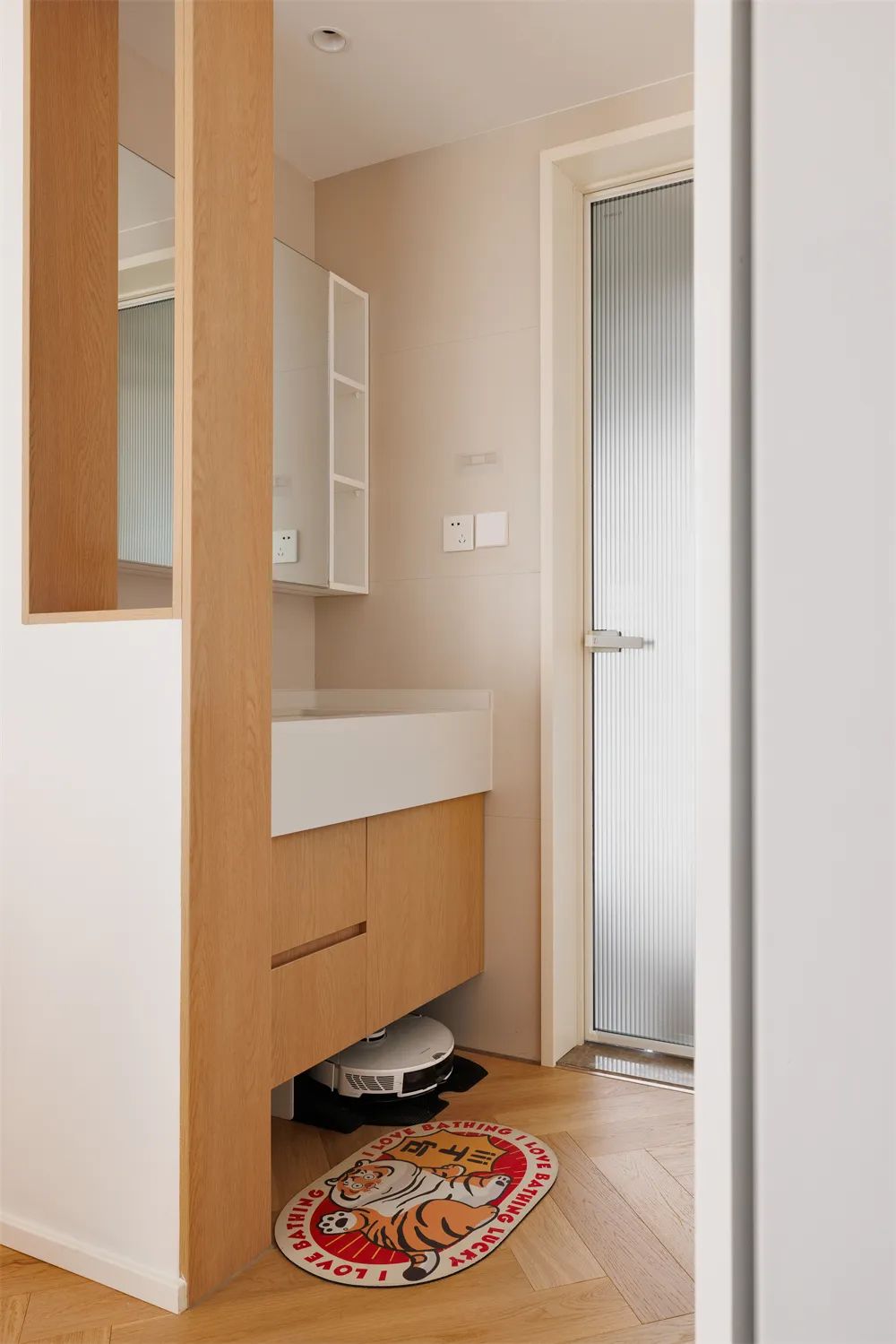 95后小夫妻二手房翻新,95后小夫妻返乡改造老房子