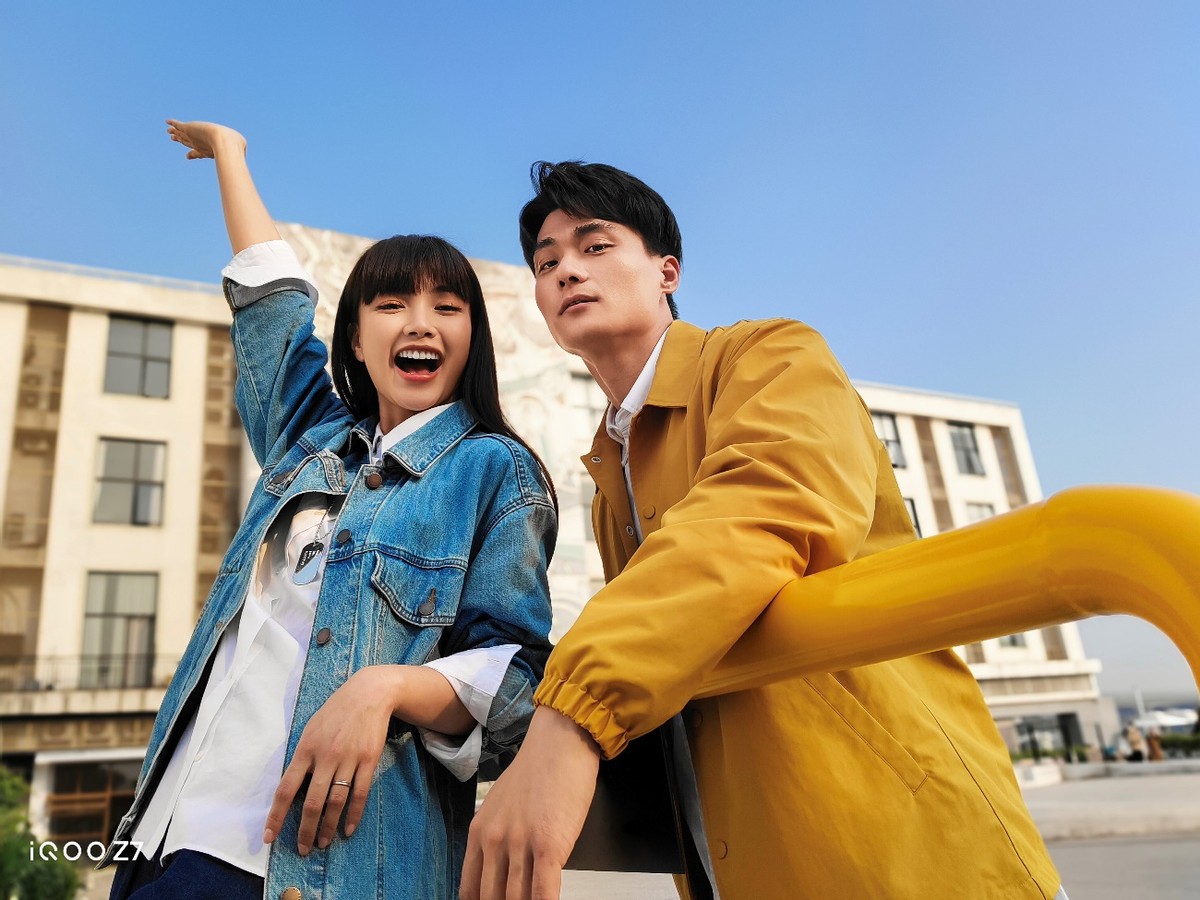 iqooz7官方售价,iqoo发布新机售价1699元起