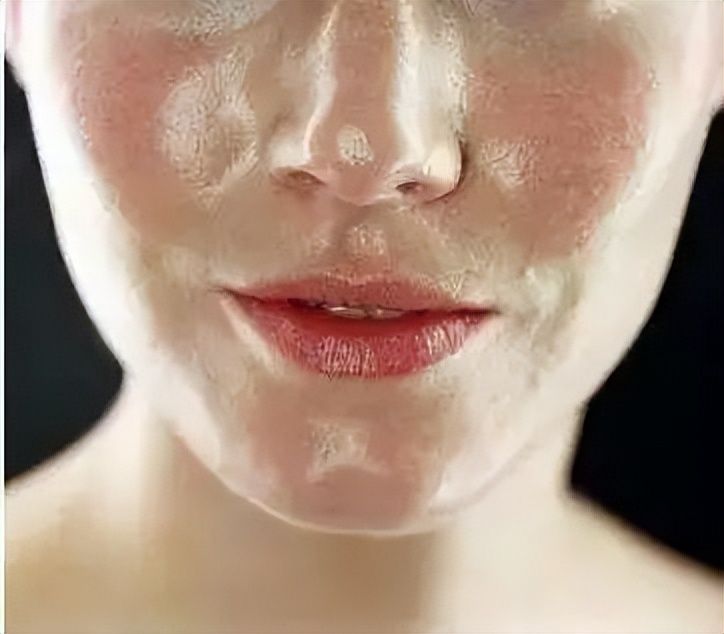 开空调皮肤不容易出油了,为什么吹空调皮肤出油减少