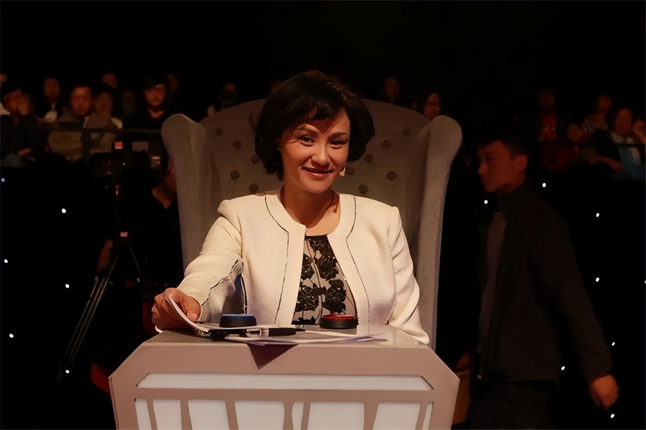 24岁跳水皇后为什么嫁50岁老公,三代跳水皇后齐聚