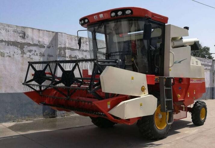 2024款最新联合收割机价格表,2022年联合收割机多少钱一台