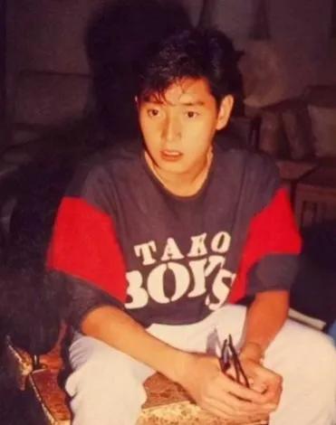 谭咏麟校长人生经历,谭咏麟曾经的校长