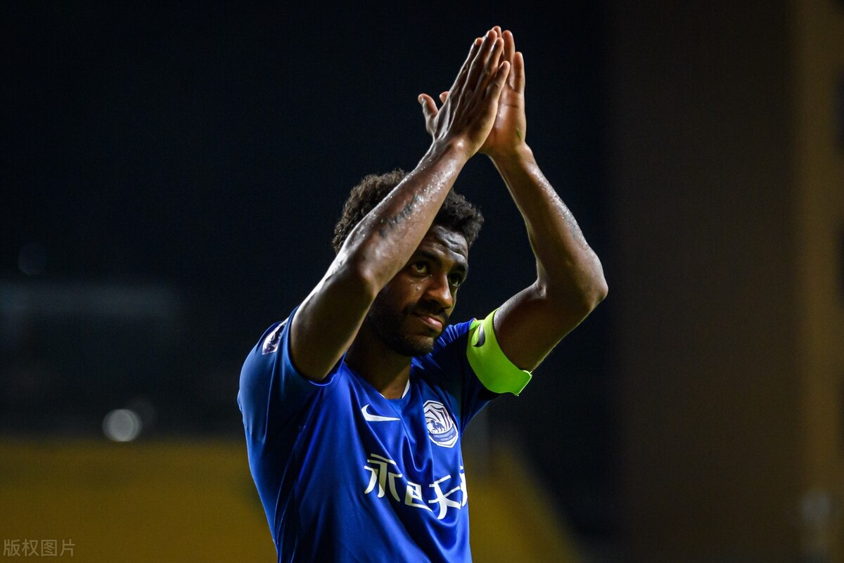 沧州雄狮足球俱乐部赛后冲突,沧州雄狮队两球员赛后互殴遭重罚