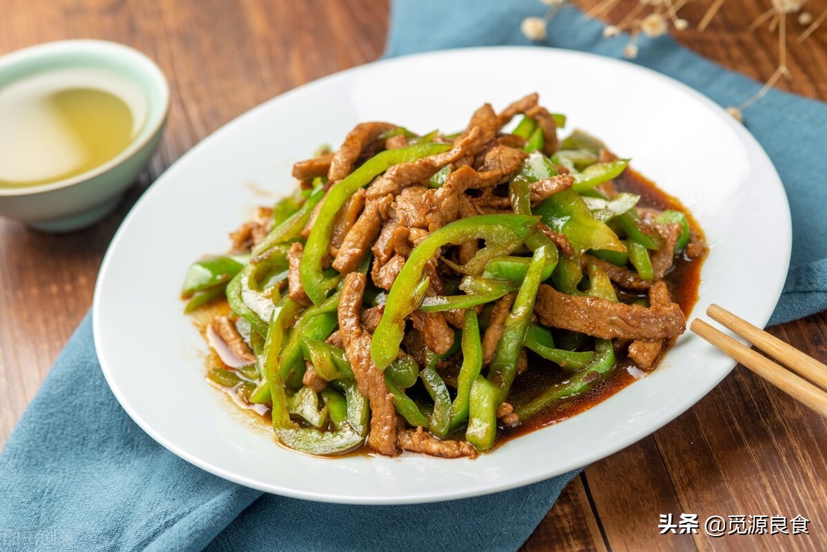 做菜什么时候放盐才好吃,炒菜放盐怎么掌握好才好吃