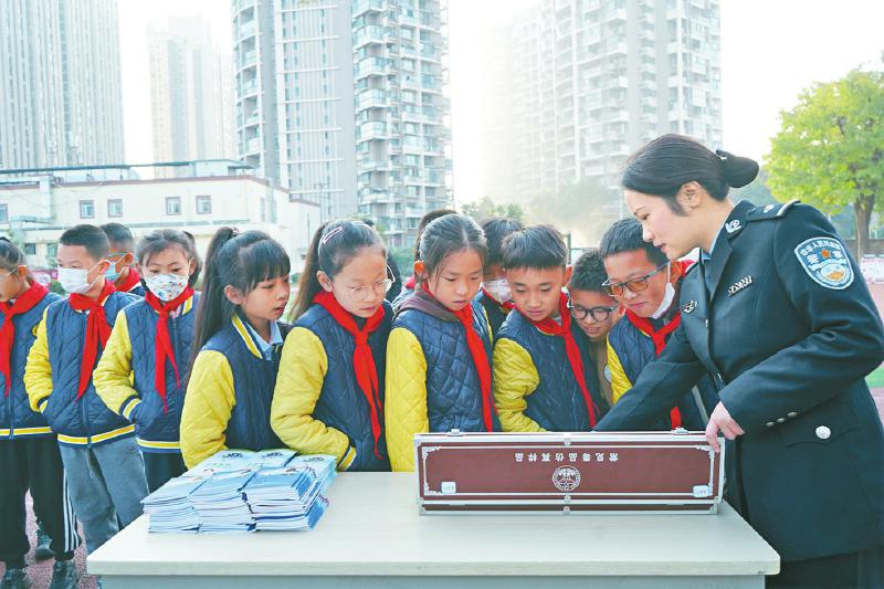 科学戒治让艾滋病感染到我为止四川戒毒以专业与关怀实现艾滋病戒毒人员有效戒治