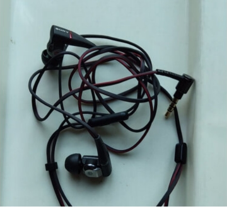 什么牌子的耳机音效好一点耐用,什么品牌的有线耳机音质比较好