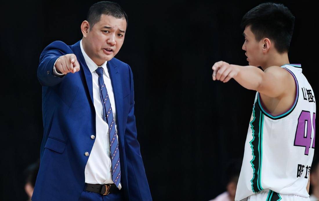 男篮巩晓彬简介,男篮国手巩晓彬