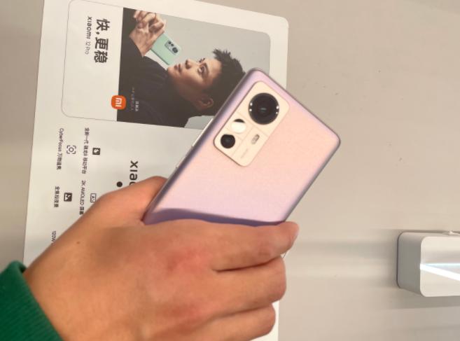 目前最好的安卓手机是哪一款,目前最好用的安卓手机是哪一款