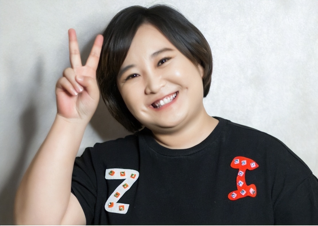 女大学生把30厘米“兔兔管”插入体内：上瘾*行为性**，害了多少人？