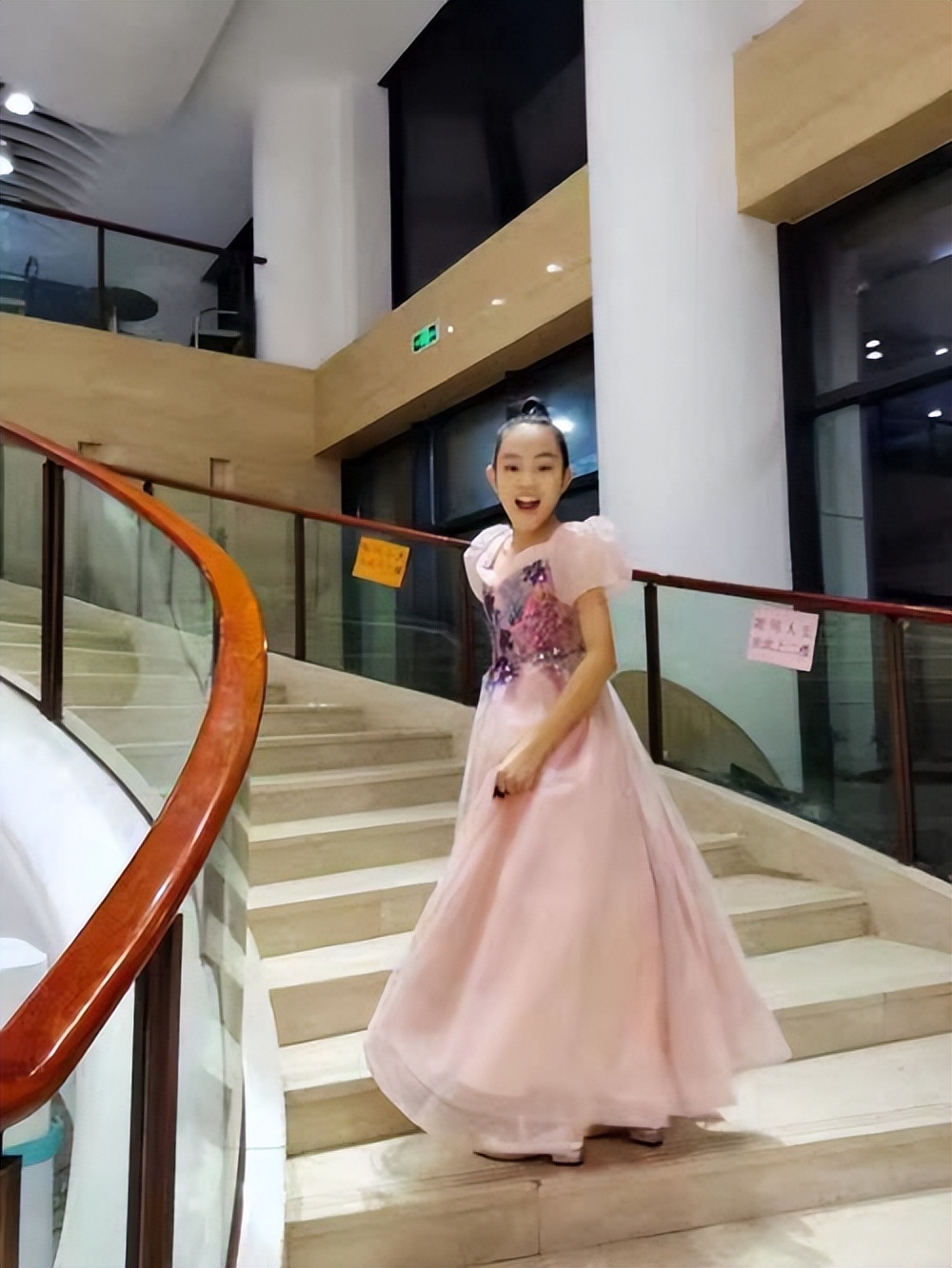 璀璨之星全国少儿口才大赛,璀璨之星全国青少年儿童书画大赛