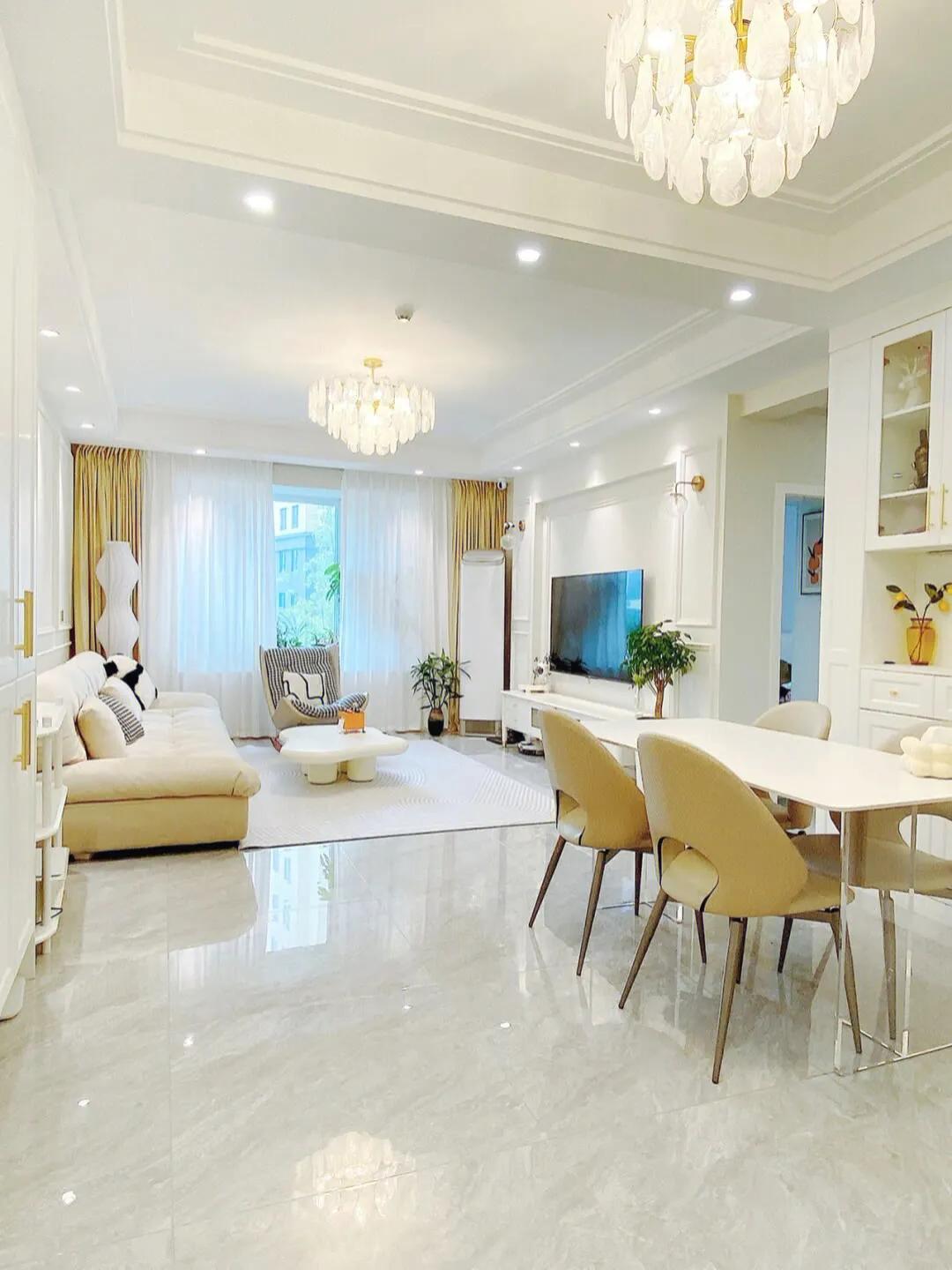 暖色系装修效果图,20平装修风格轻奢暖色调