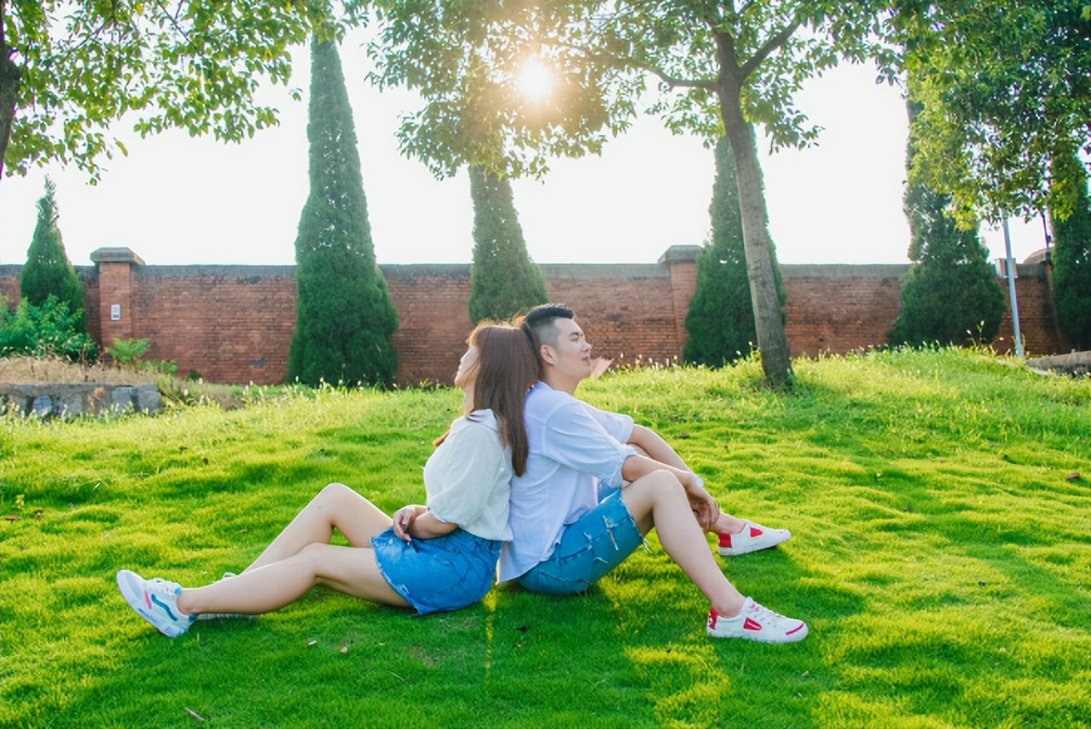 那些年，父母们给对象起的外号，尴尬的脚趾能抠出三室一厅