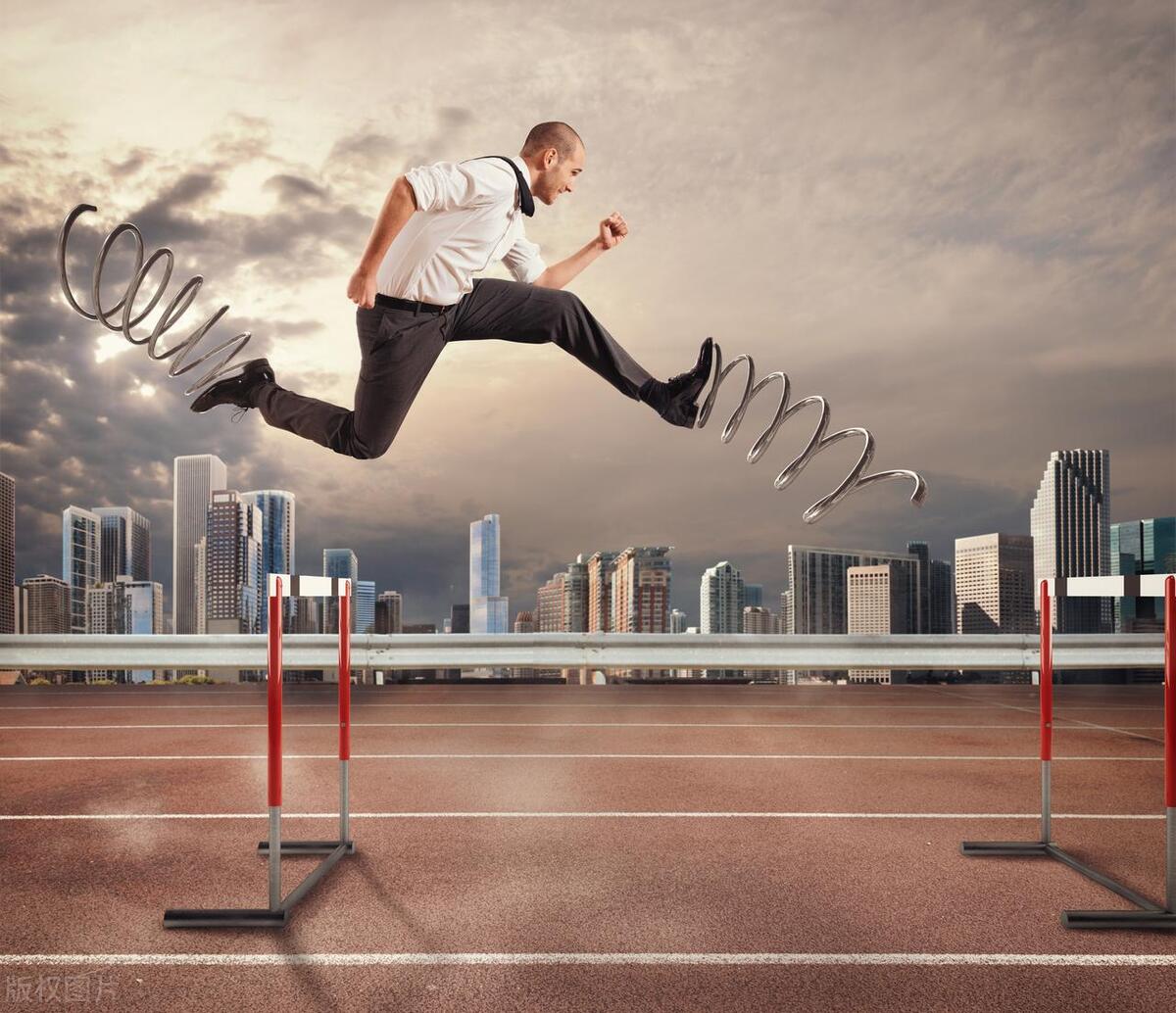 中年人创业的困境和思路,40岁的人如何突破职业生涯瓶颈