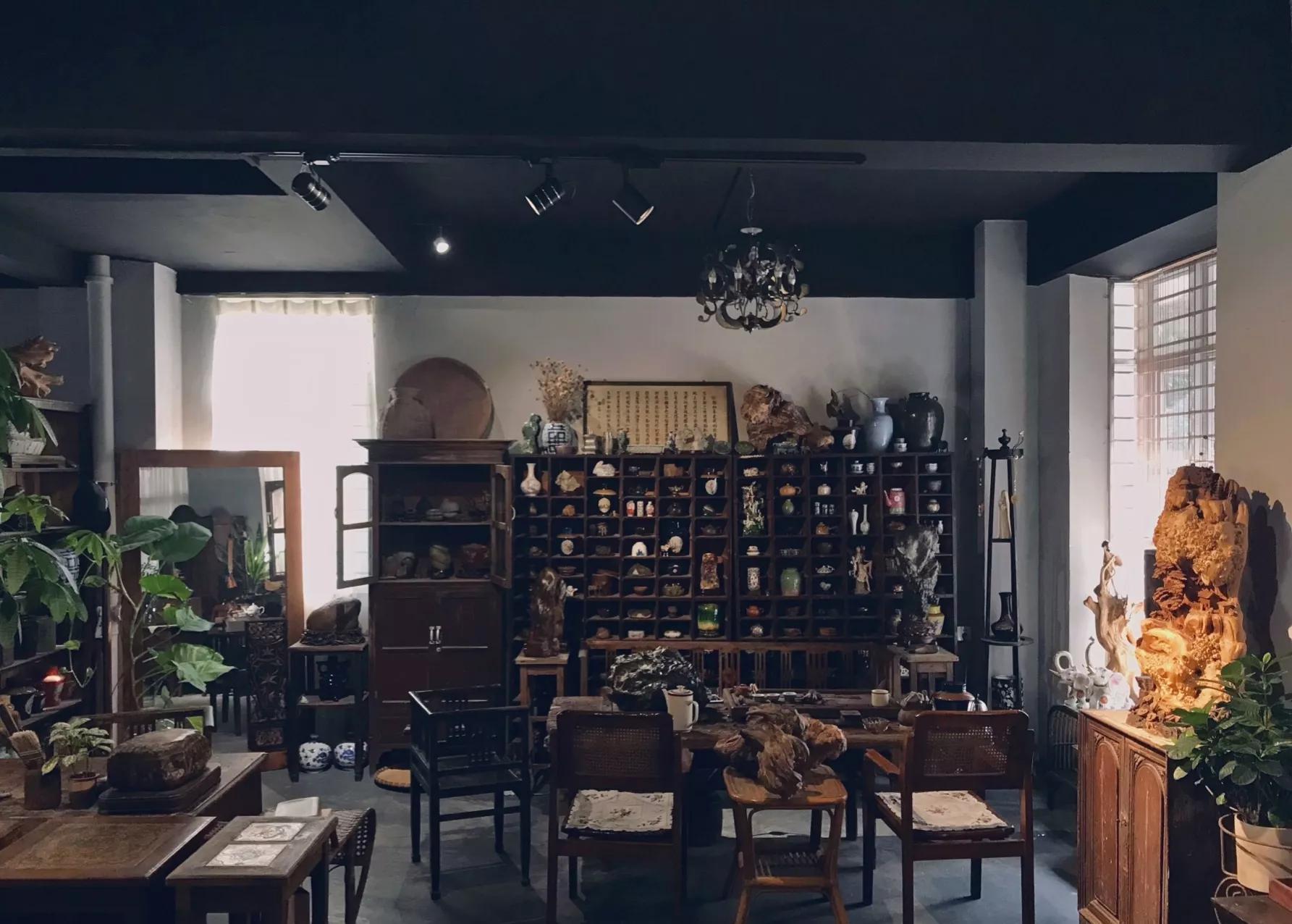 被中国房地产耽误的美国古董店