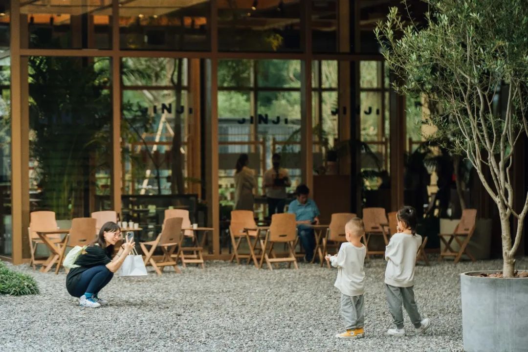 JINJISHOP：挖掘世界好物的生活买手