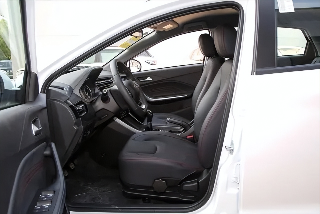 2023款瑞虎3x，低价位小型SUV，就是油耗偏高