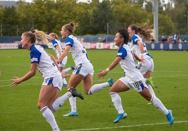 王霜2:1,张琳艳王霜进球