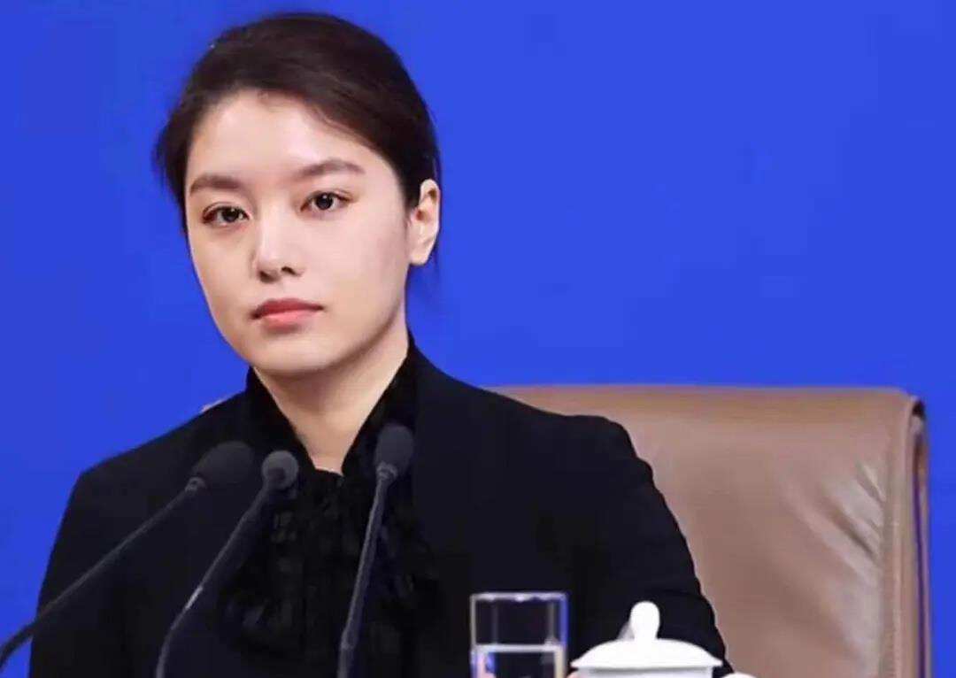 最美翻译官张京16分钟霸气发言,翻译官张京20分钟口译征服全世界