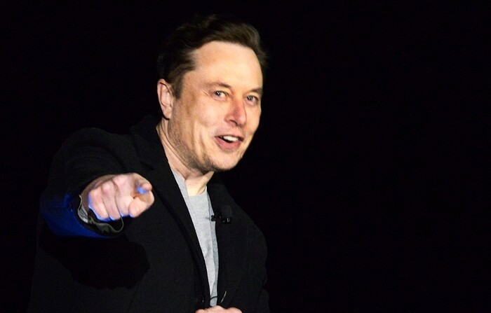 马斯克被爆向公司女空乘性骚扰，给25万美元封口费庭外和解