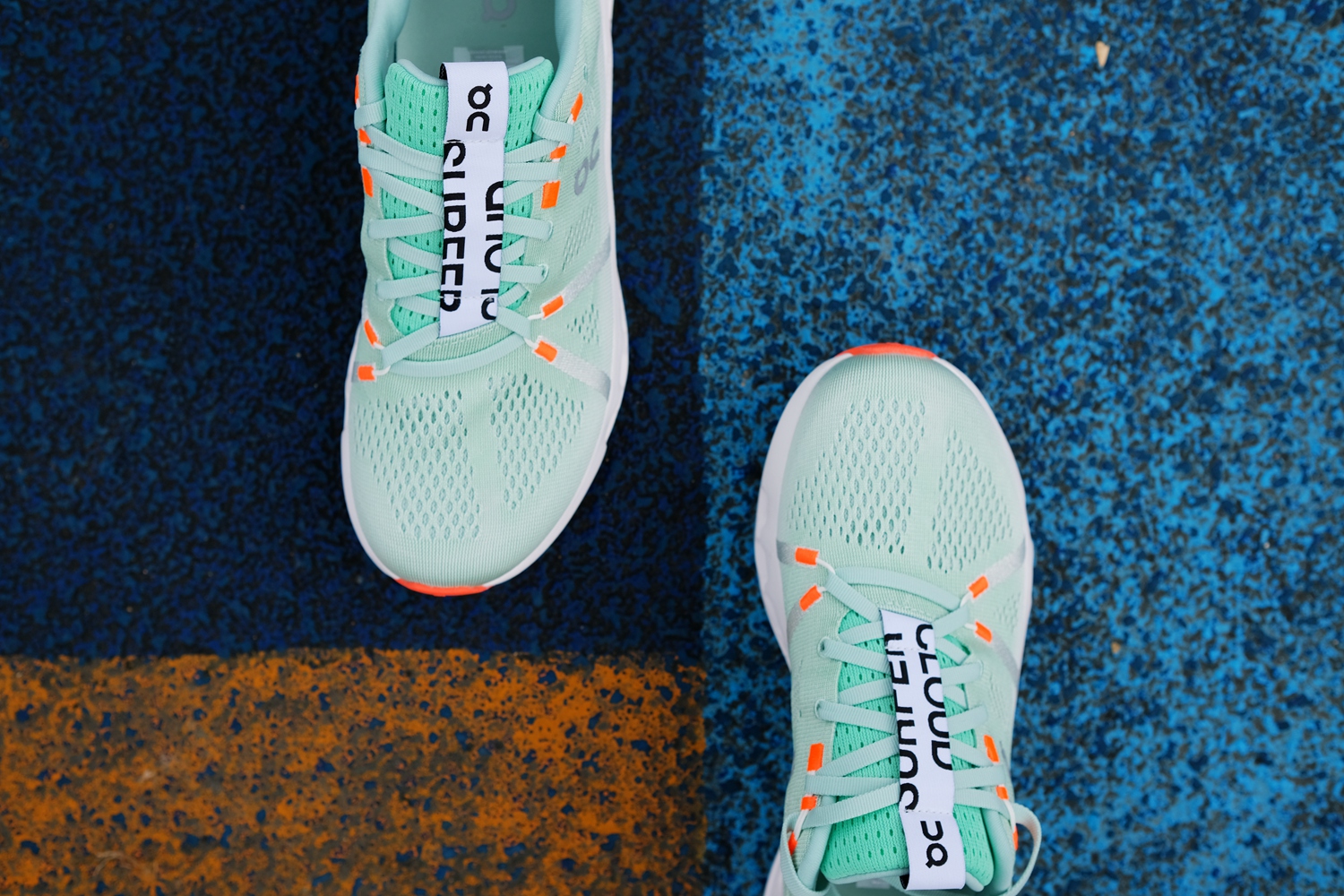 昂跑全新一代cloudsurfer跑鞋,昂跑cloudaway跑鞋评测