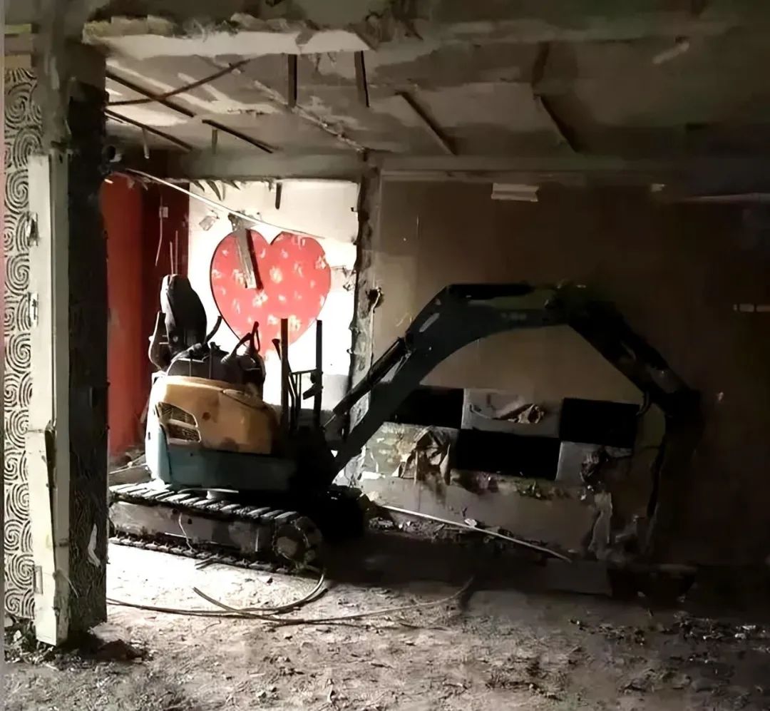 哈尔滨承重墙事件会面临什么处罚,哈尔滨拆承重墙事件物业有责任吗