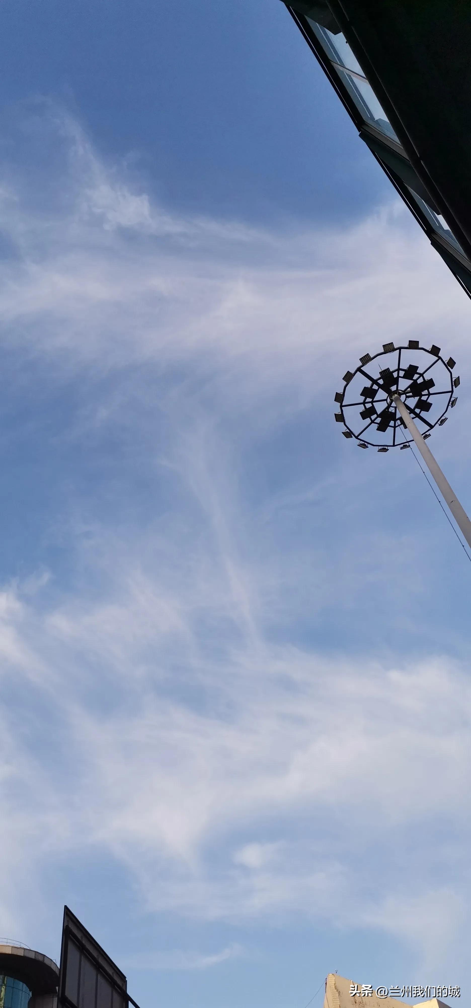 义乌商贸城半日游，人山人海简直太热闹了