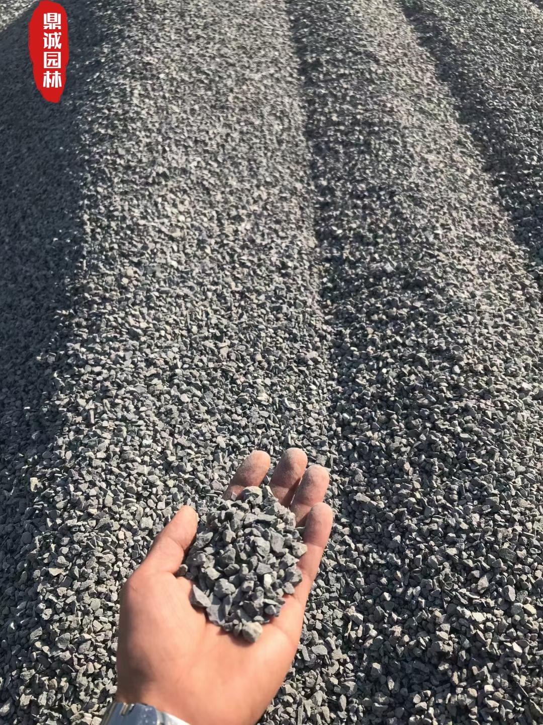 庭院砾石简易铺设方法 (10平米需要多少砾石铺设)